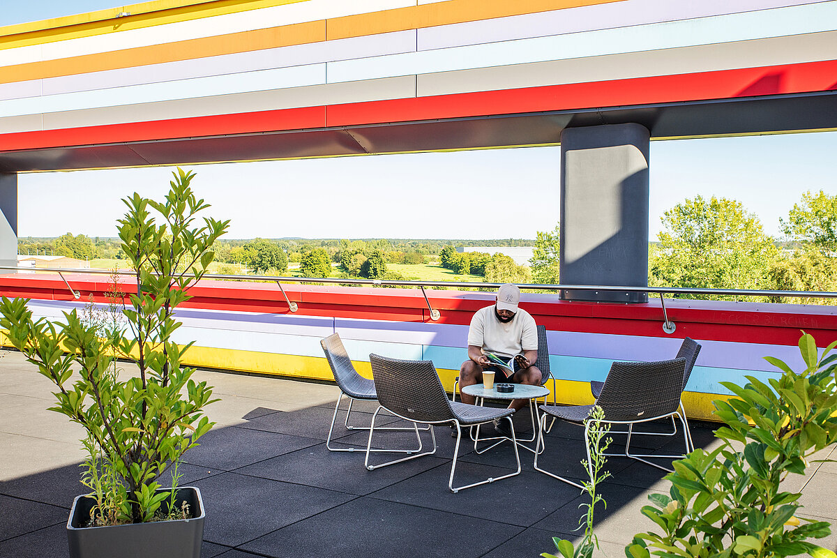 Lounge MEININGER Hotel Berlin Airport