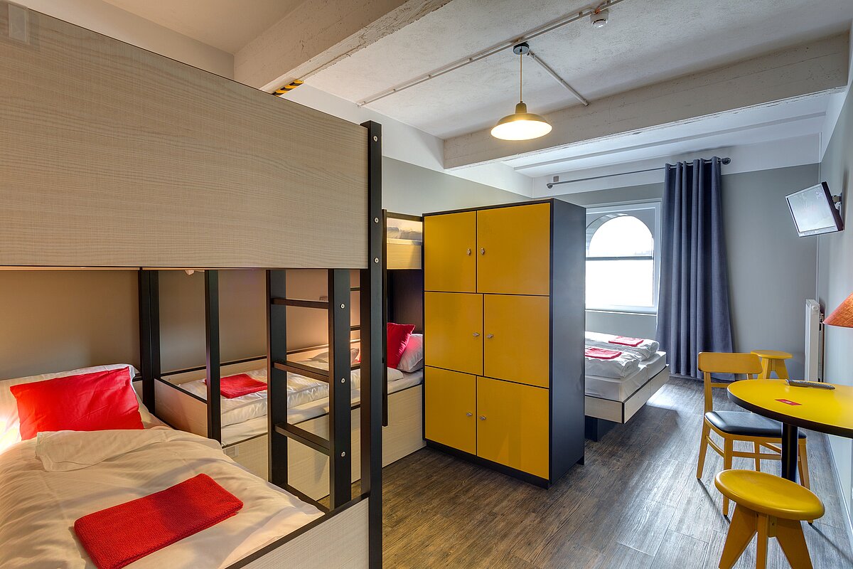 Habitación múltiple MEININGER Hotel Bruxelles City Center