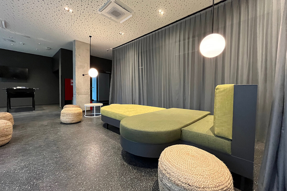 Lounge MEININGER Hotel Bremen Hauptbahnhof