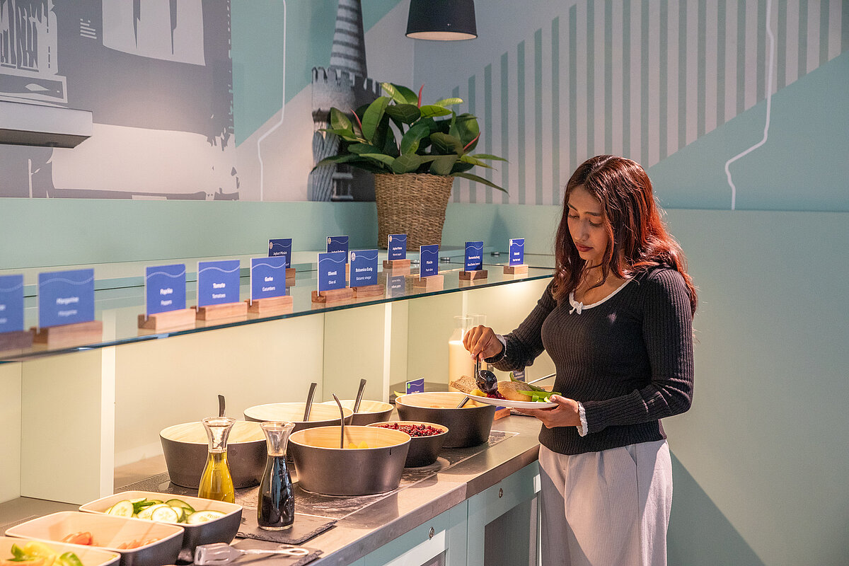 Morgenmadslokale MEININGER Hotel Berlin Airport