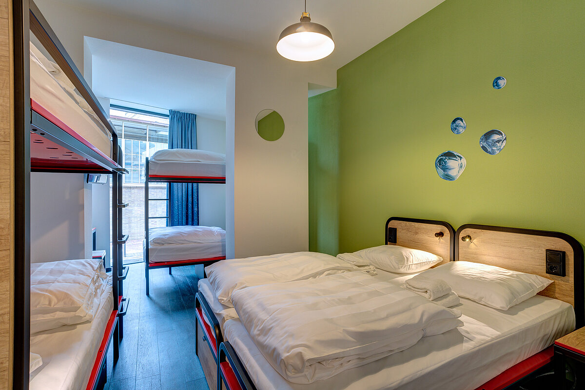 Multi-bed MEININGER Hotel Amsterdam Amstel