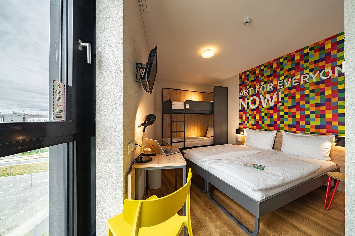 Multi-bed MEININGER Hotel Frankfurt/Main Airport