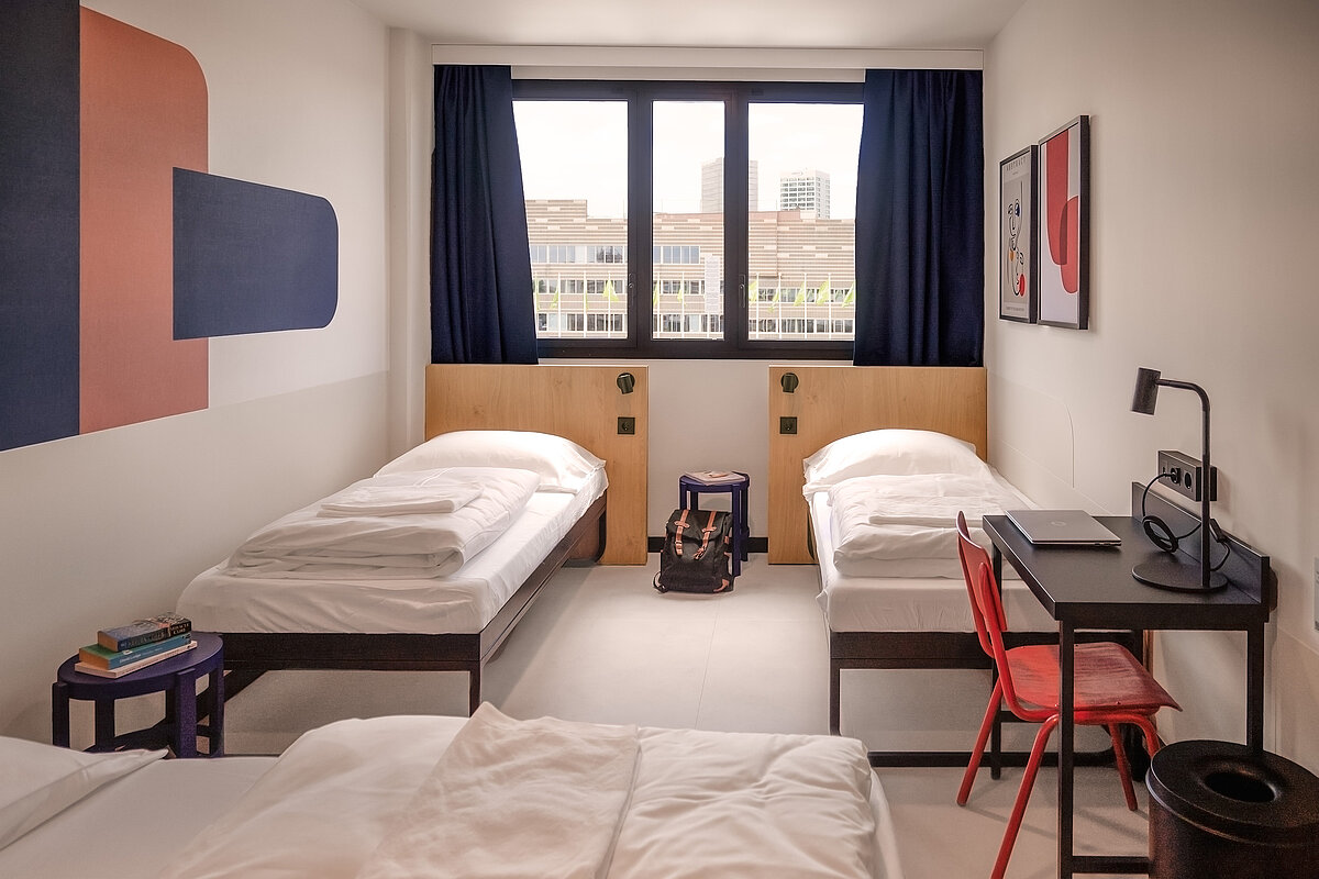 habitacion familiar MEININGER Hotel Barcelona Fira Gran Via