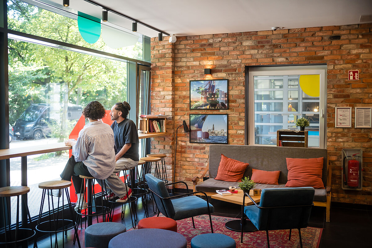 Lounge MEININGER Hotel Hamburg City Center