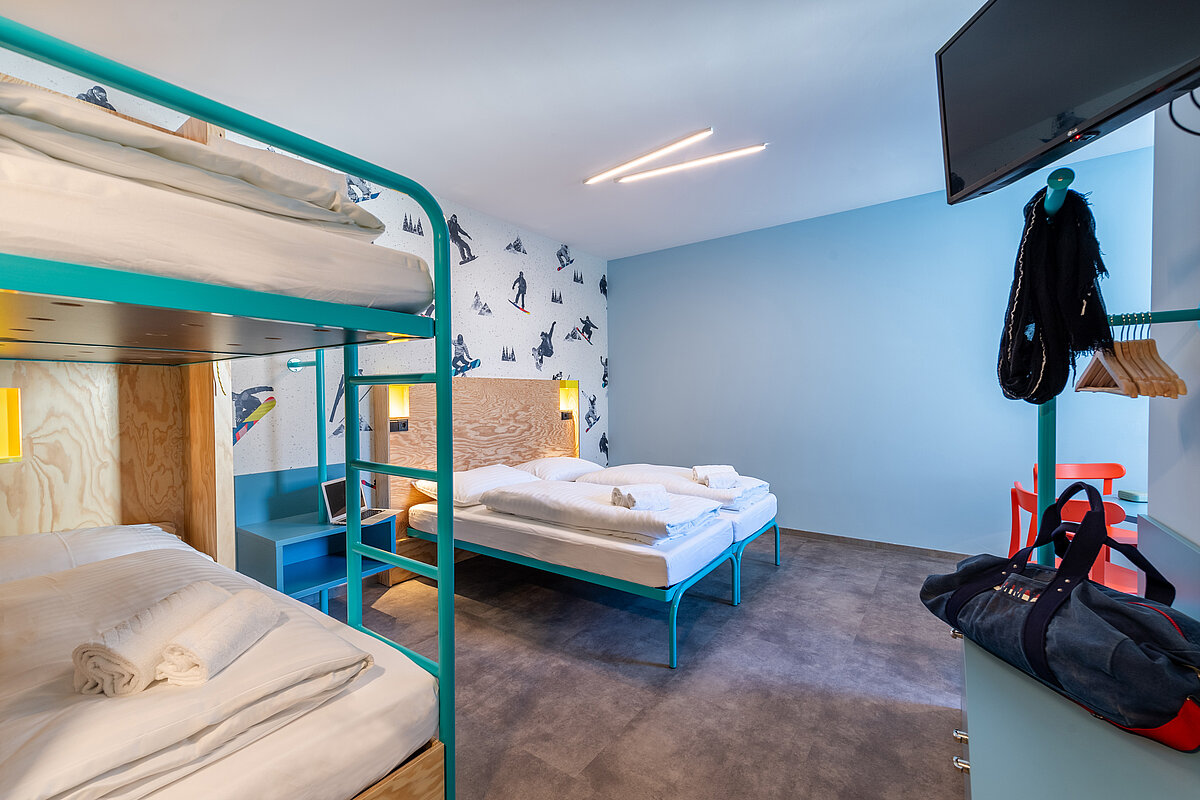 Multi-bed MEININGER Hotel Innsbruck Zentrum