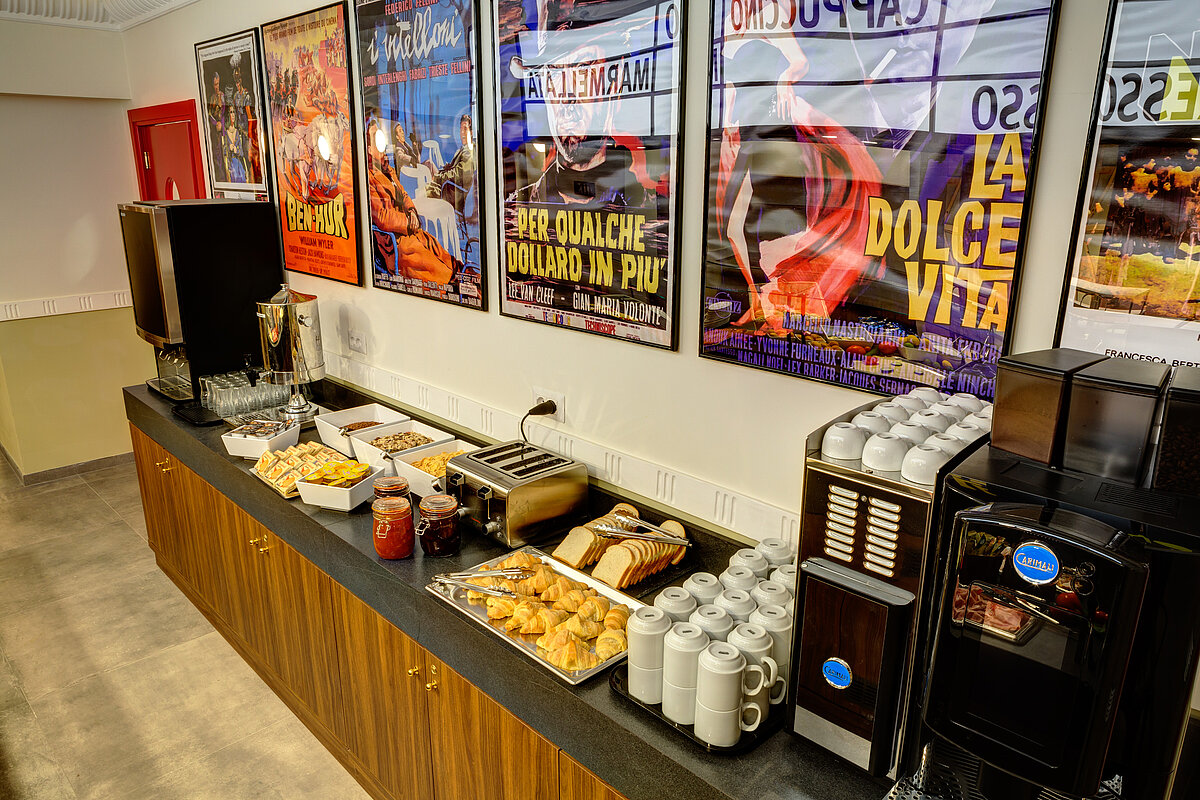 Breakfast room MEININGER Roma Termini