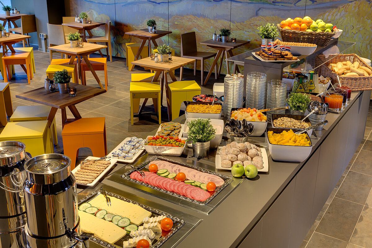 Breakfast room MEININGER Hotel Amsterdam City West