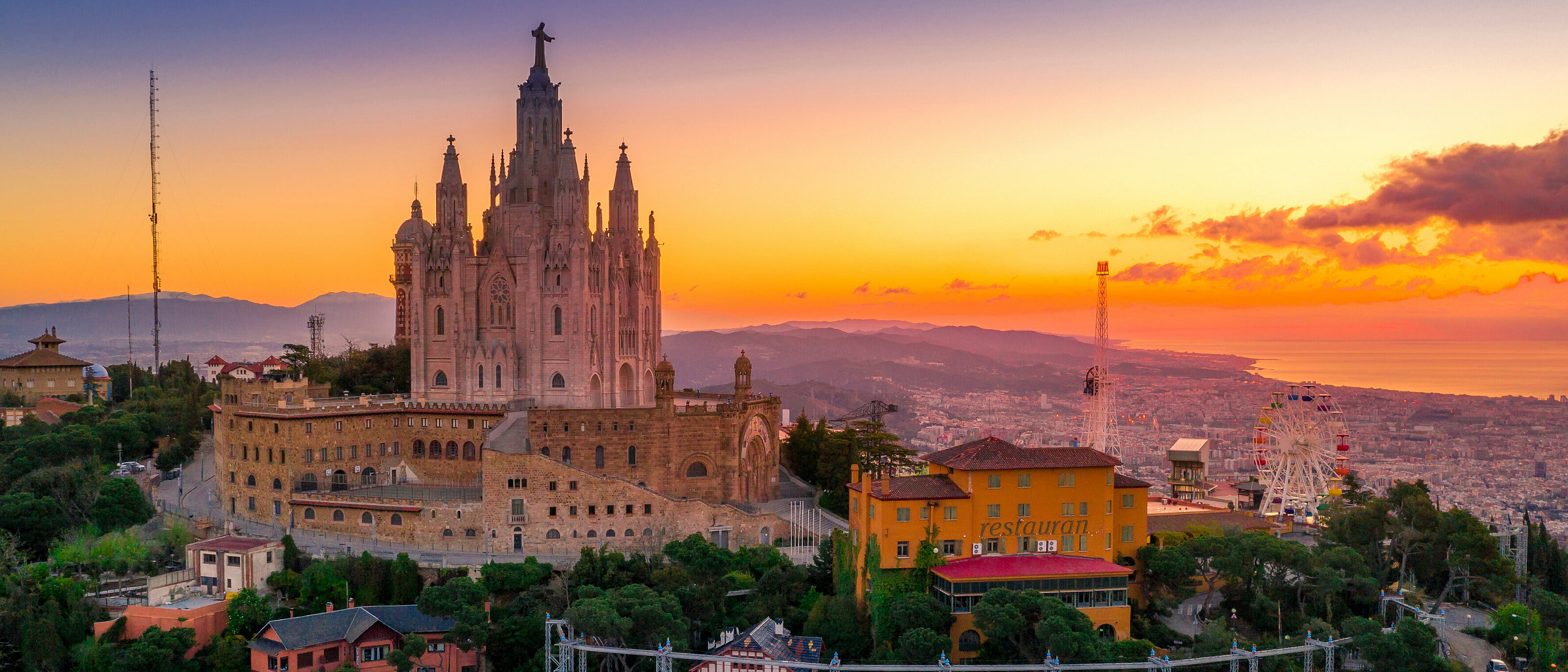 Widok na zabytki Barcelony blisko hotelu MEININGER Barcelona Fira Gran Via