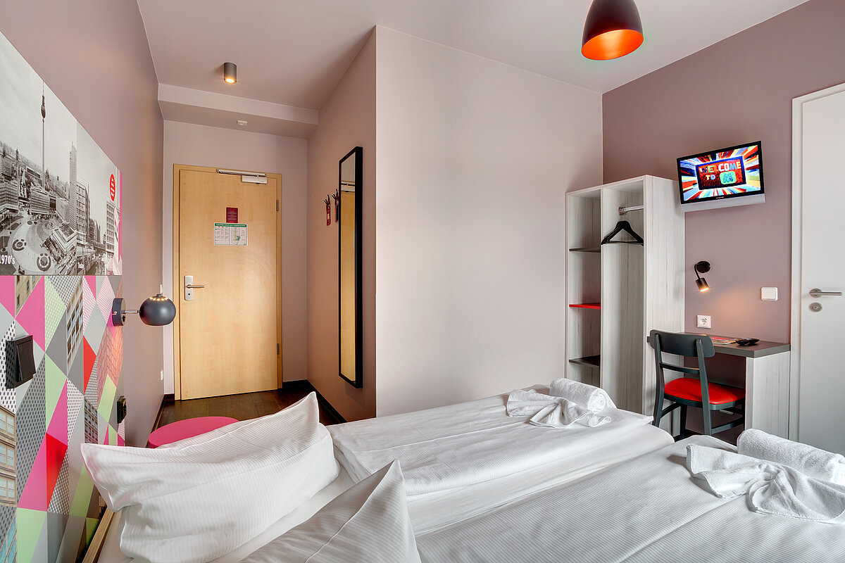 Zweibettzimmer MEININGER Hotel Berlin Alexanderplatz