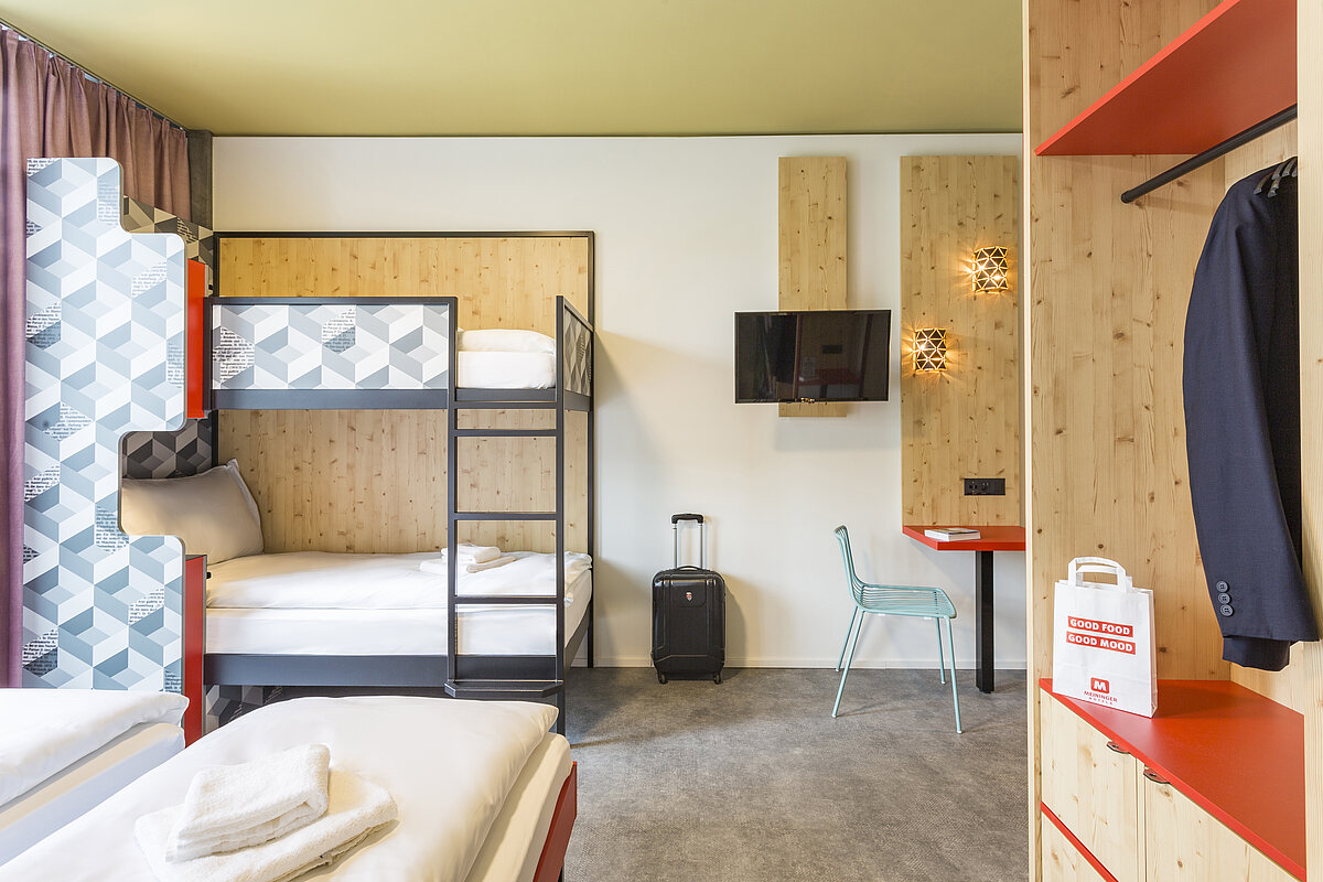 Multi-bed MEININGER Hotel Zürich Greencity