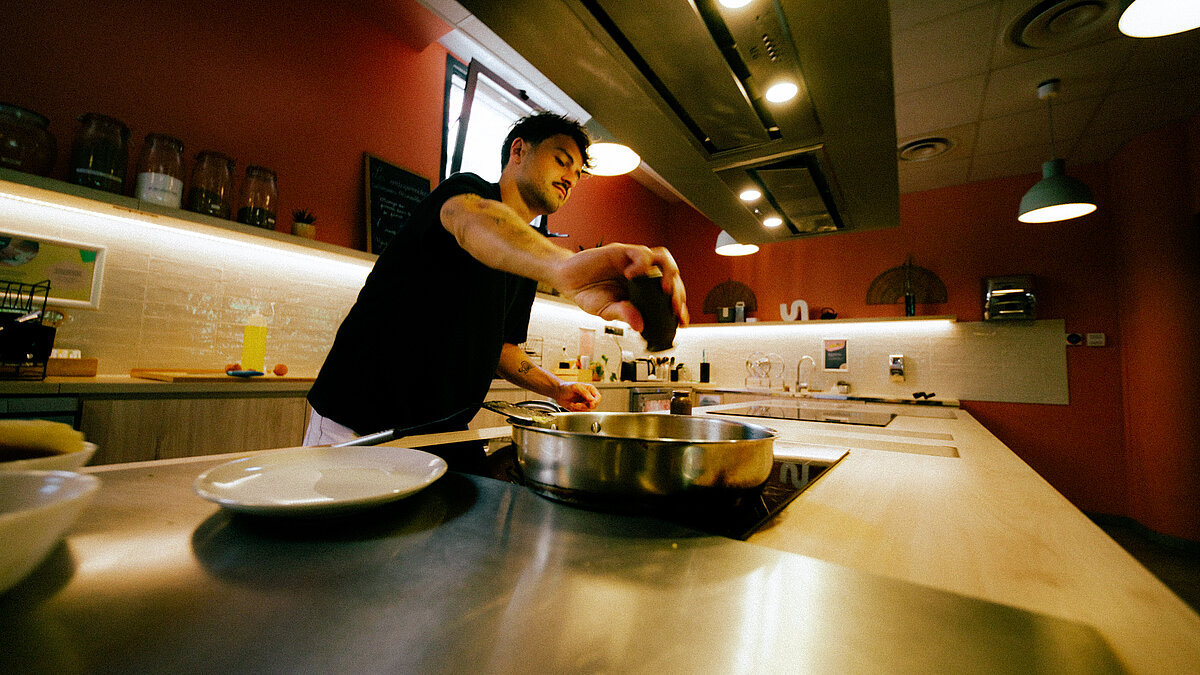 Marseille Guest kitchen
