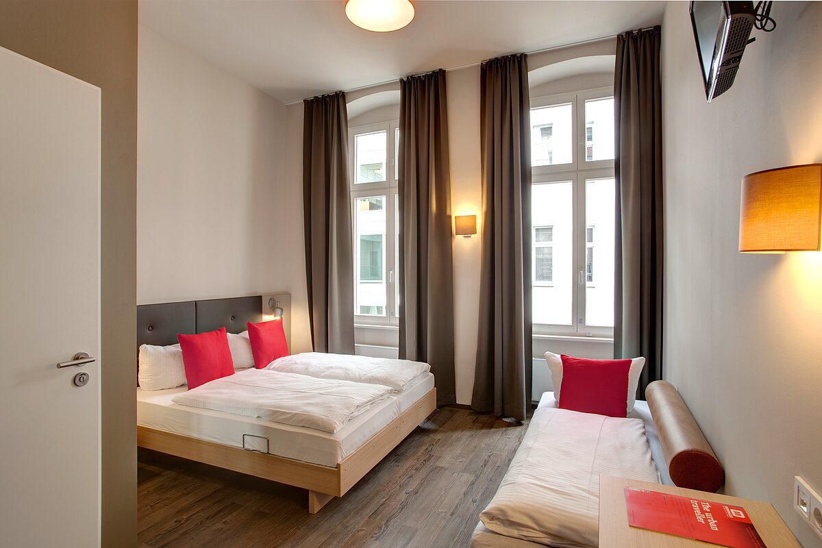 Camera multi letto MEININGER Hotel Berlin Mitte "Humboldthaus"