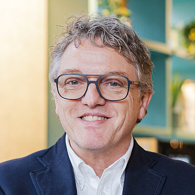 Portrait of Thomas Hageman, MEININGER Hotels Chief Operating Officer (COO)