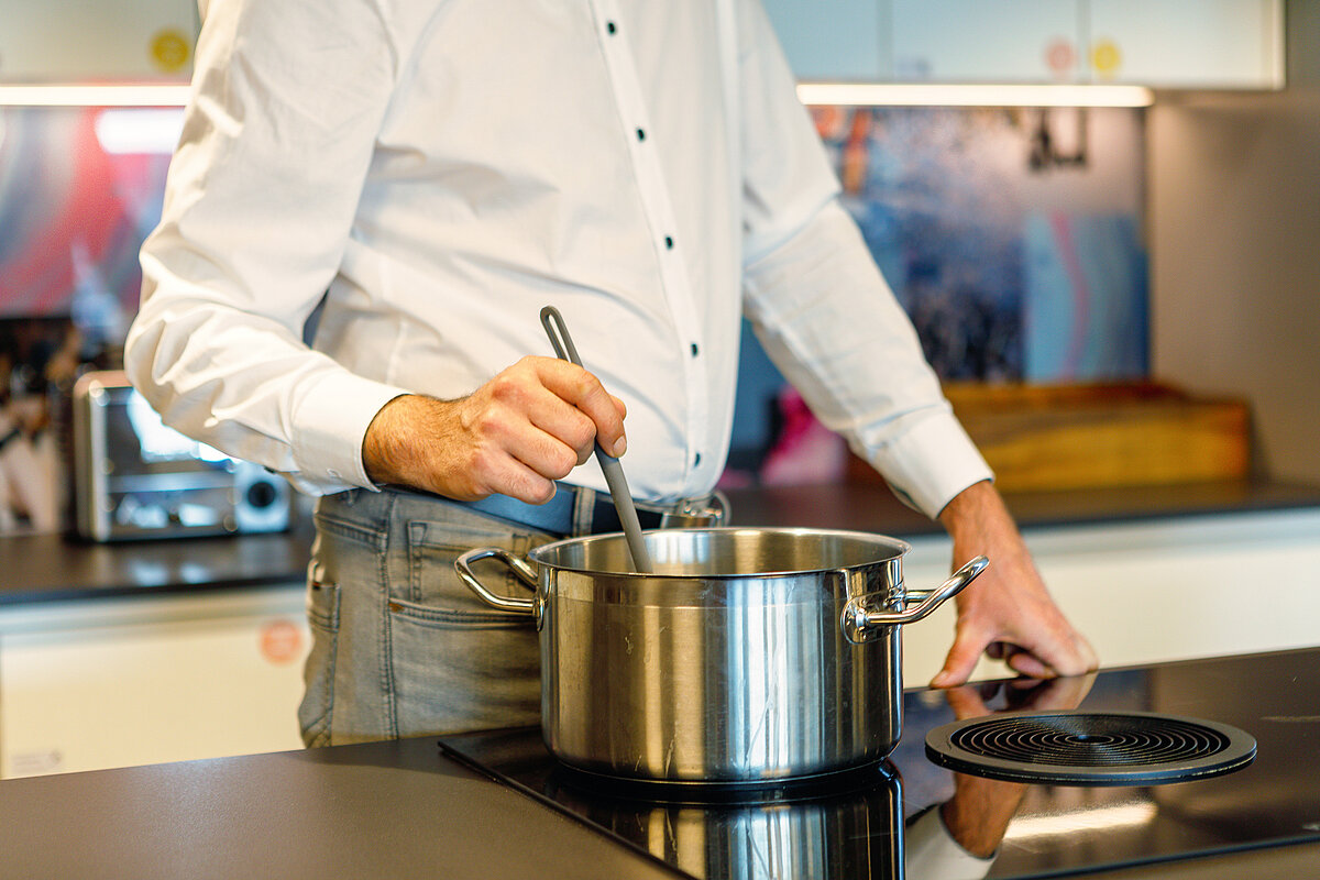 Gastenkeuken MEININGER Hotel Dresden Zentrum