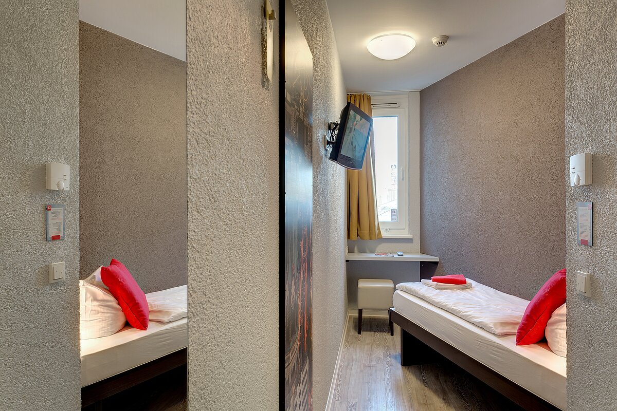 Double Room MEININGER Hotel Berlin Central Station