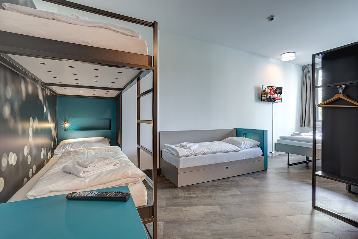 Multi-bed MEININGER Hotel Munich Olympiapark