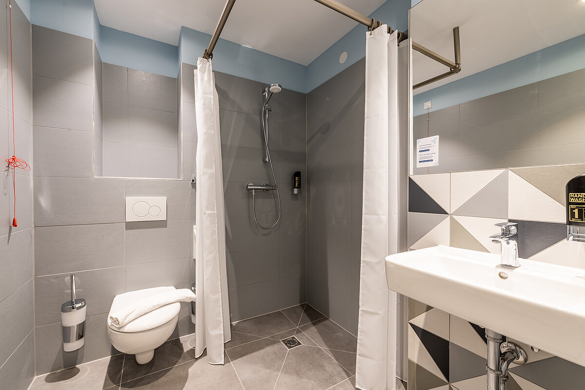 Accessible rooms MEININGER Hotel Innsbruck Zentrum