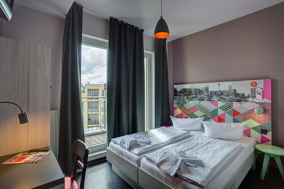 Zweibettzimmer MEININGER Hotel Berlin Alexanderplatz