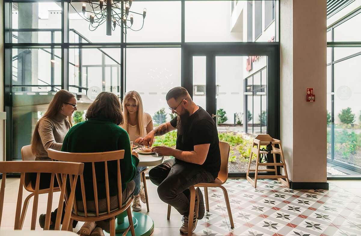 Sala de desayuno MEININGER Kraków Centrum