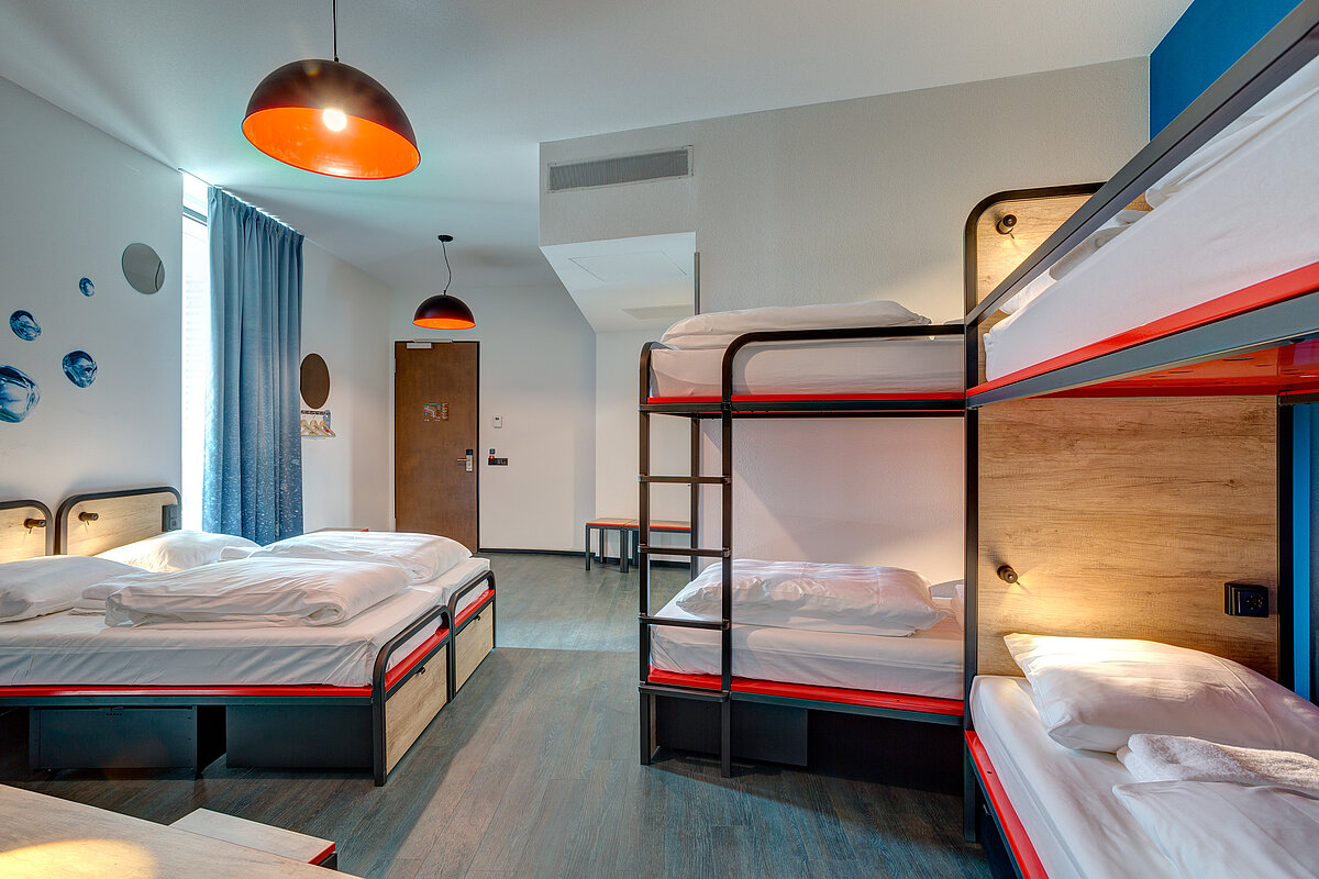 Multi-bed MEININGER Hotel Amsterdam Amstel