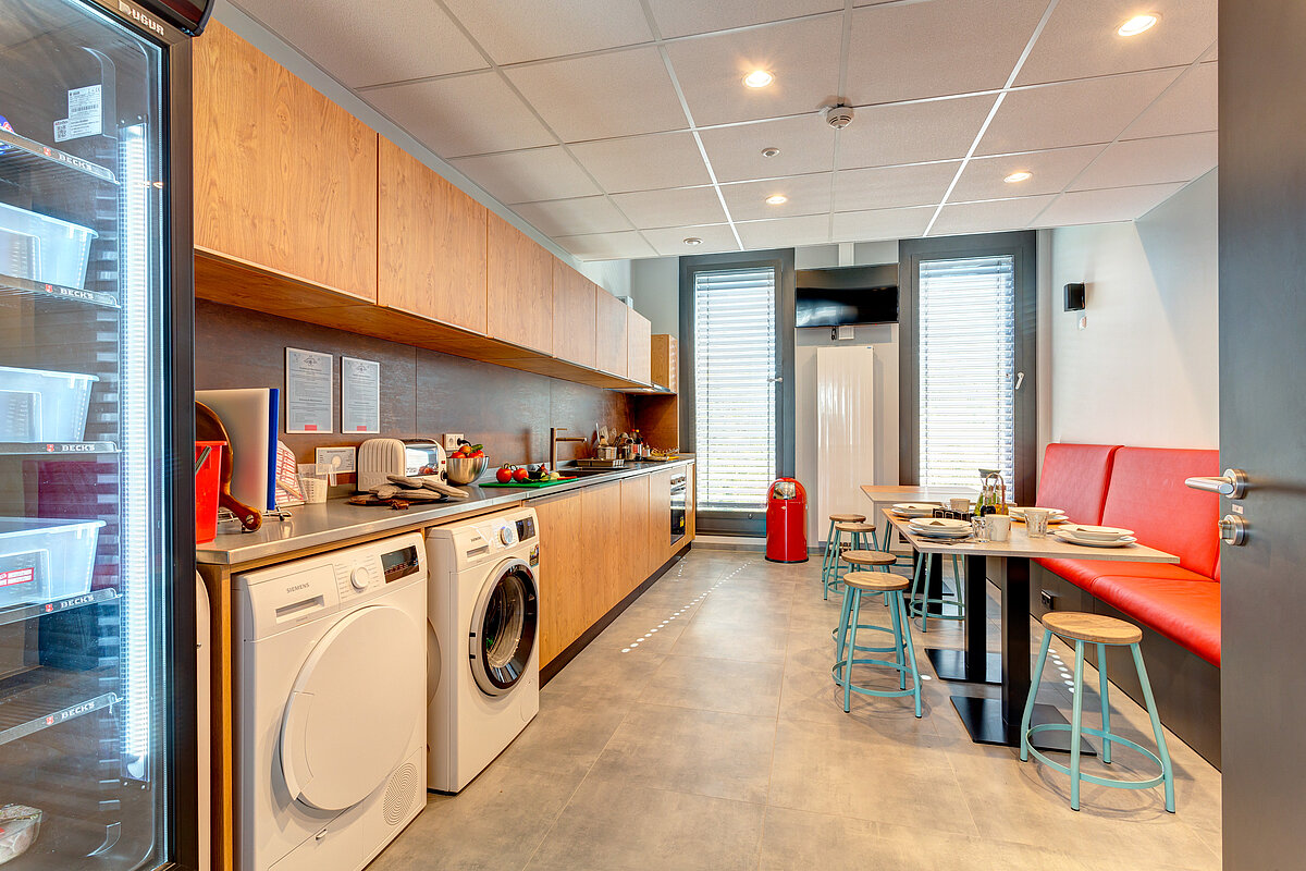 Guest kitchen MEININGER Hotel Berlin Tiergarten