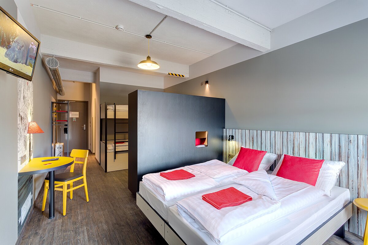 Multi-bed MEININGER Hotel Bruxelles City Center