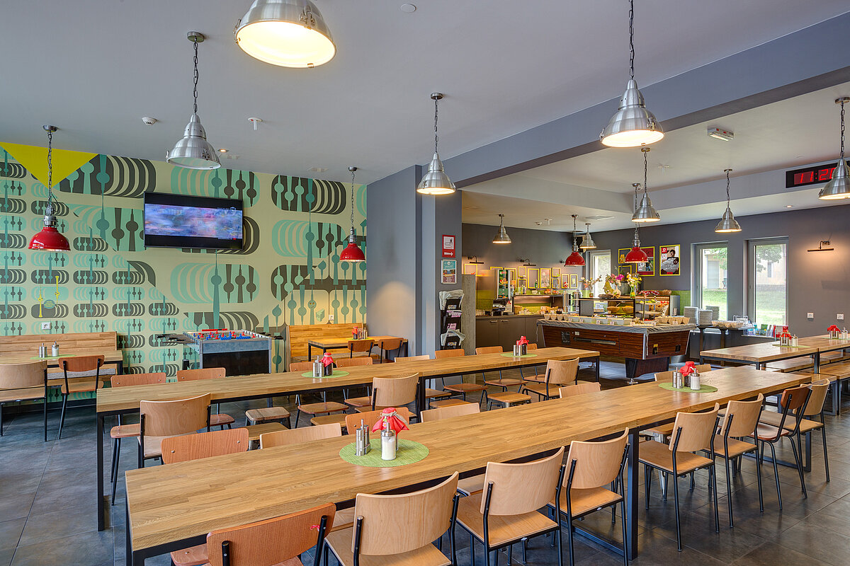 Breakfast room MEININGER Hotel Berlin Alexanderplatz