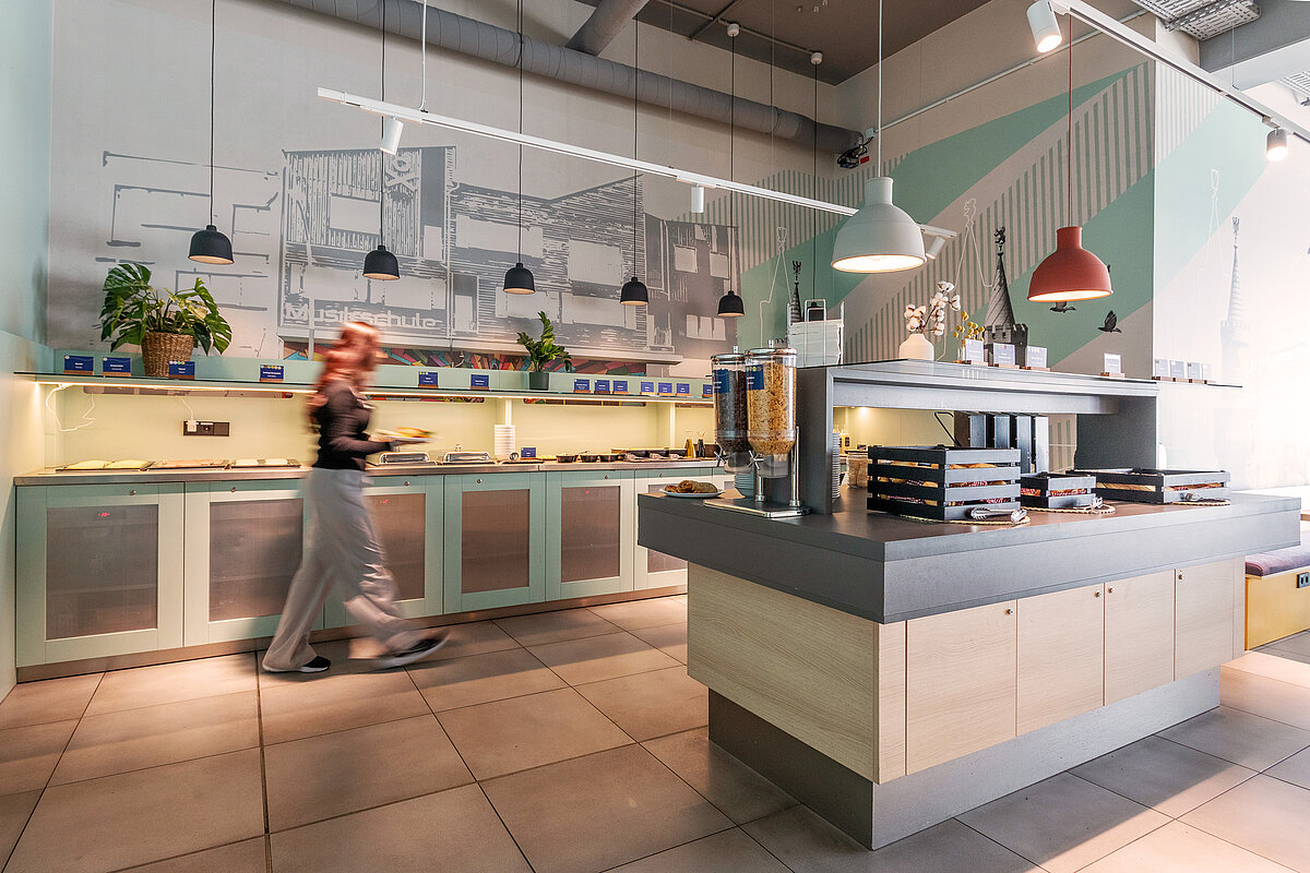 Morgenmadslokale MEININGER Hotel Berlin Airport