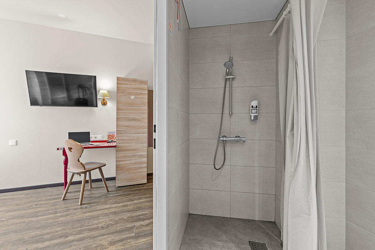 Accessible rooms MEININGER Hotel Salzburg City Center