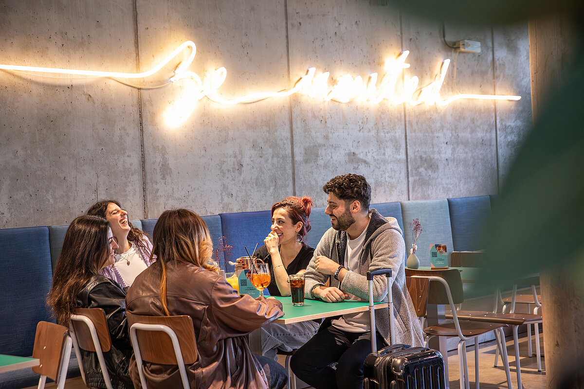 Salon MEININGER Hotel Berlin East Side Gallery