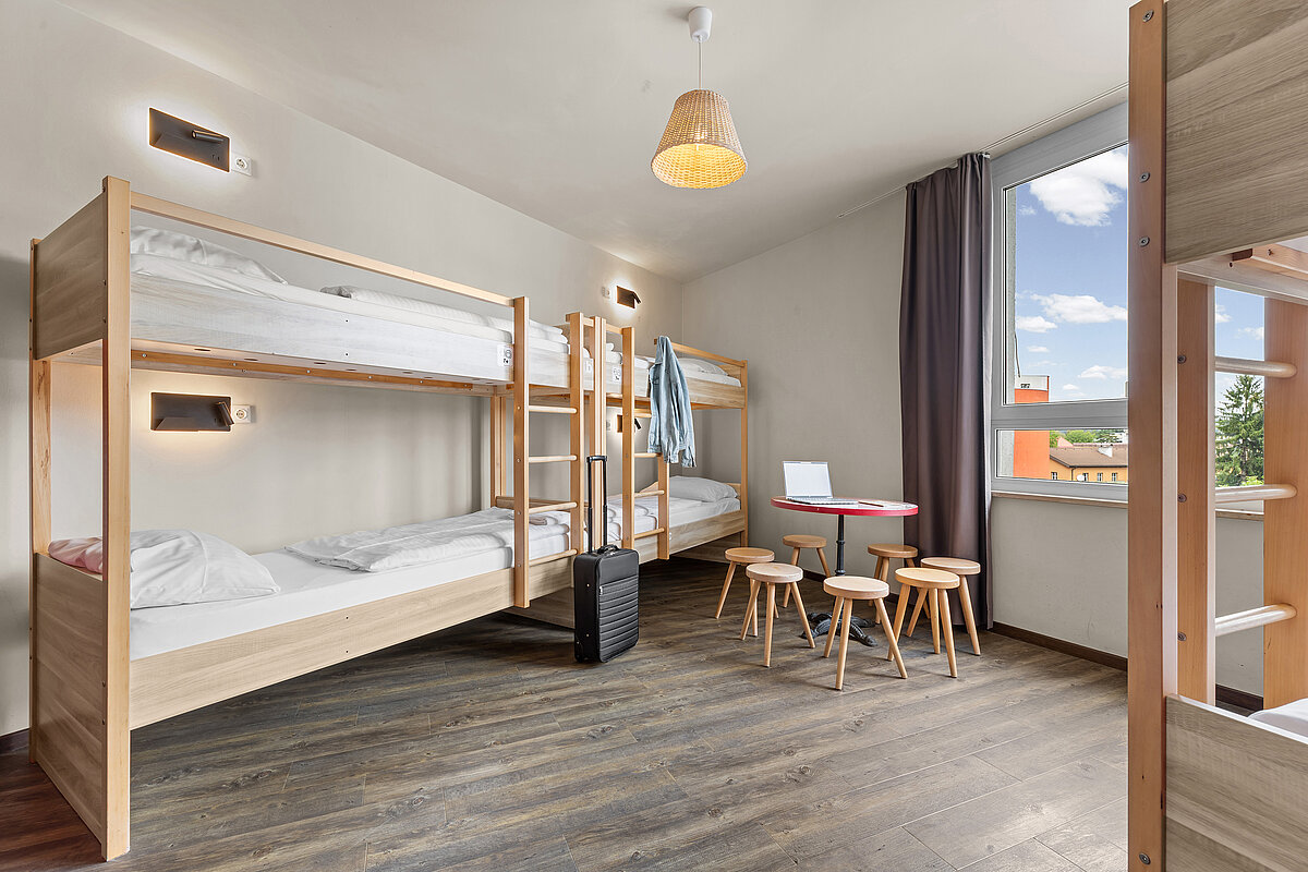 Multi-bed MEININGER Hotel Salzburg City Center