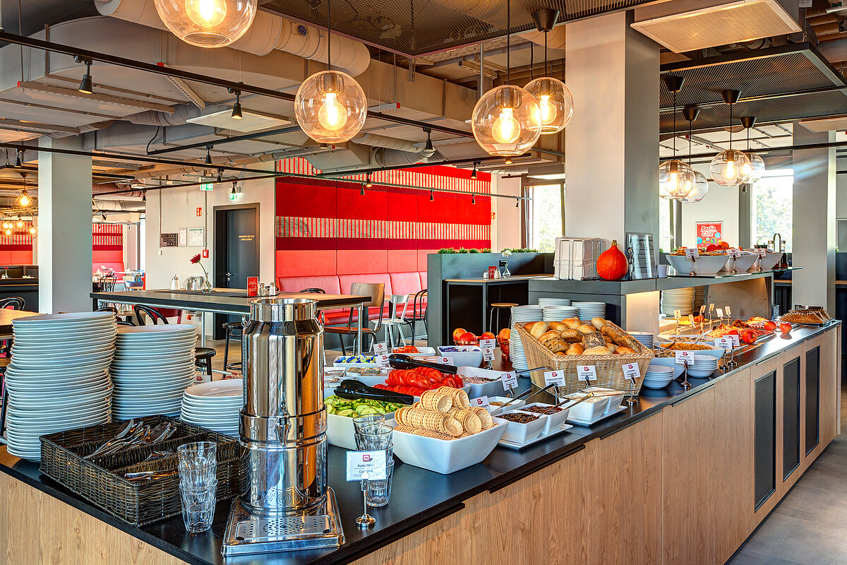 Sala colazione MEININGER Hotel Berlin Tiergarten