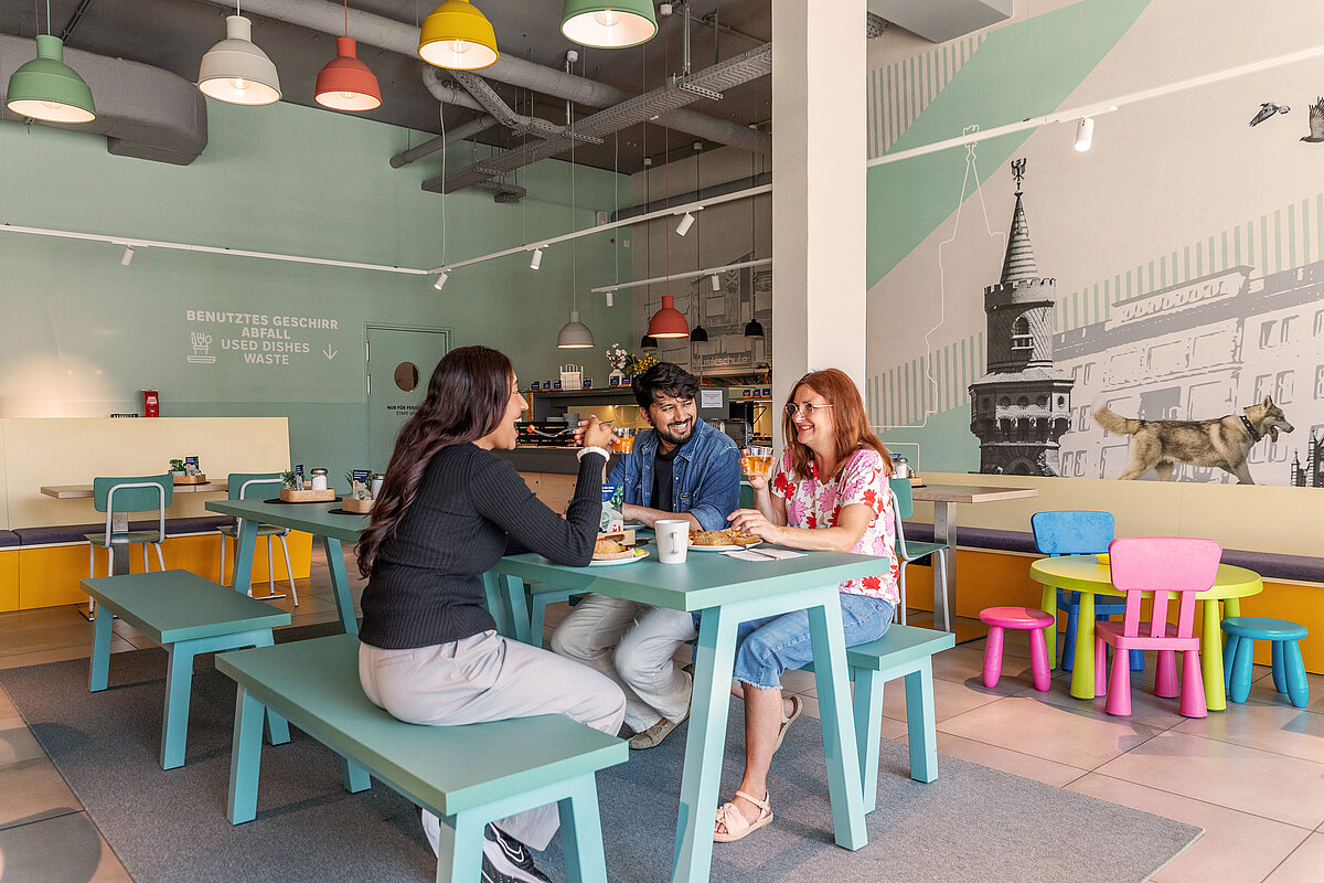 Morgenmadslokale MEININGER Hotel Berlin Airport